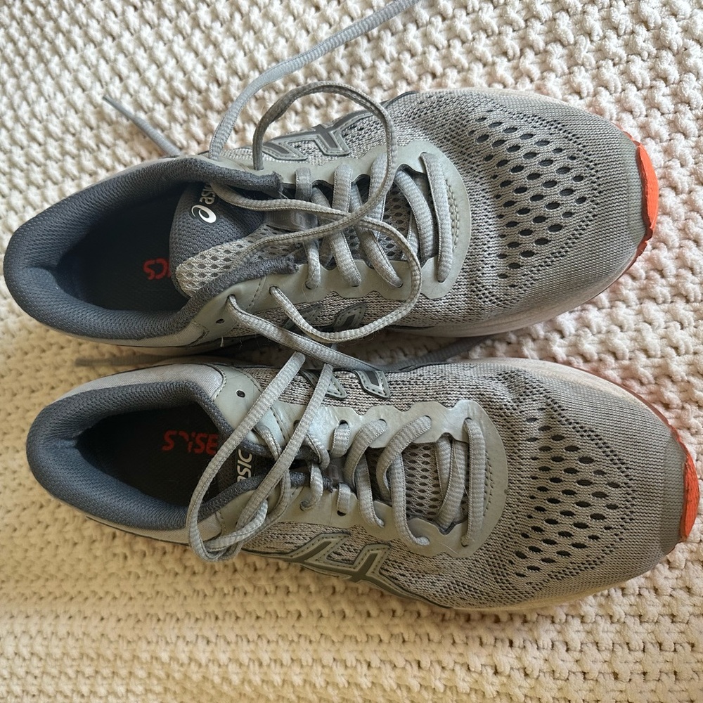 ASICS Women’s Gray Running Shoes